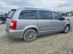 2016 CHRYSLER Town & Country