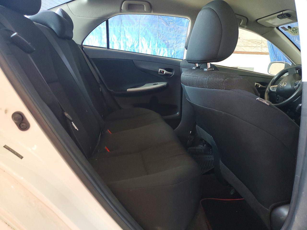 2011 TOYOTA COROLLA