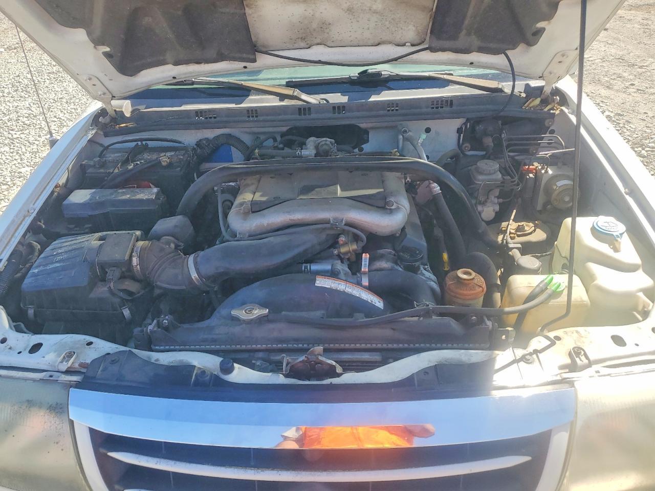 2003 SUZUKI Xl-7