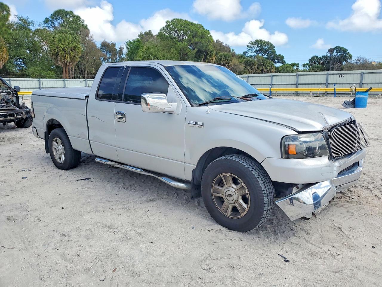 2004 FORD F-150 Lightning