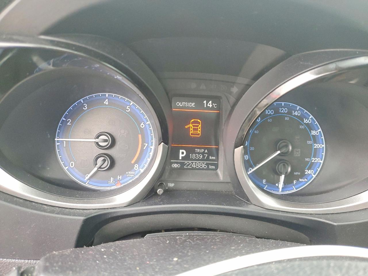2015 TOYOTA COROLLA