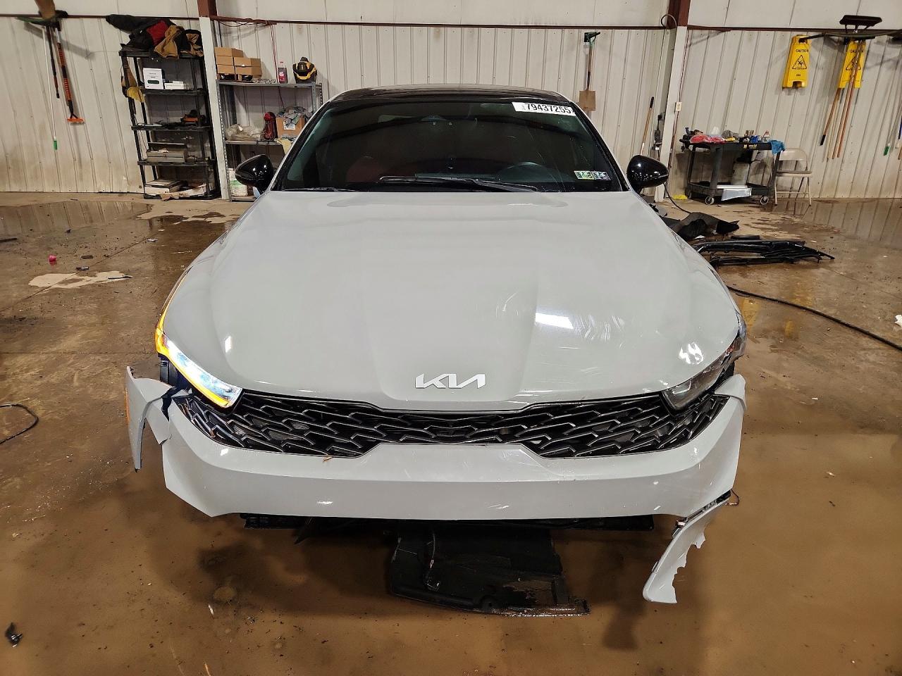 2022 KIA K5