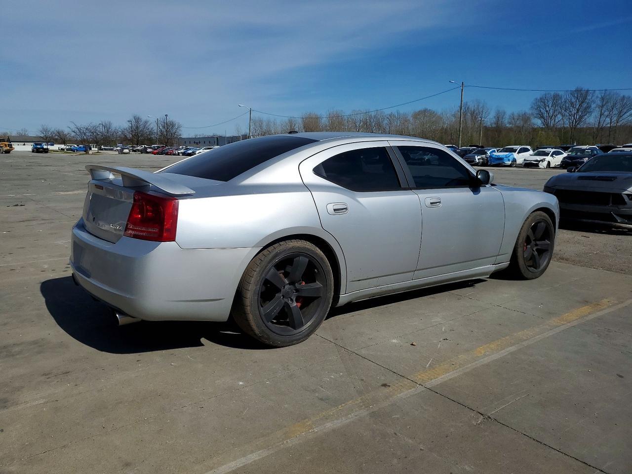 2006 DODGE CHARGER
