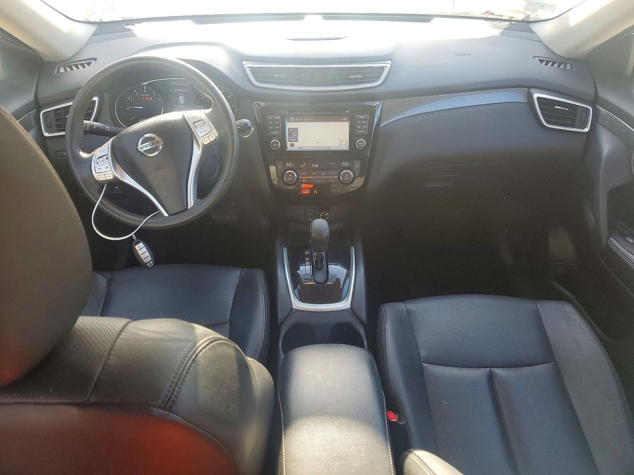2015 NISSAN ROGUE