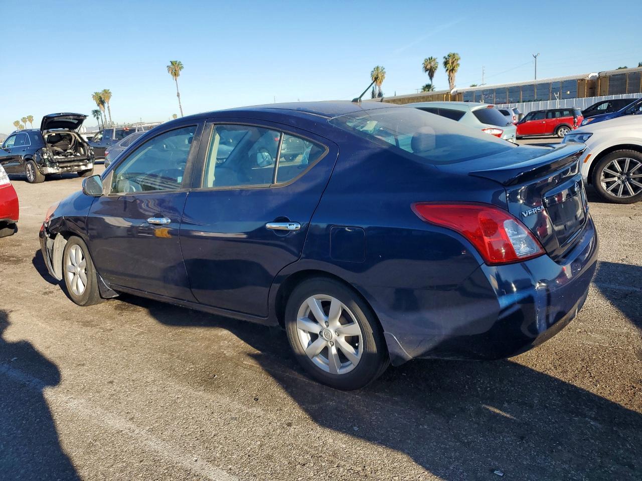 2014 NISSAN VERSA