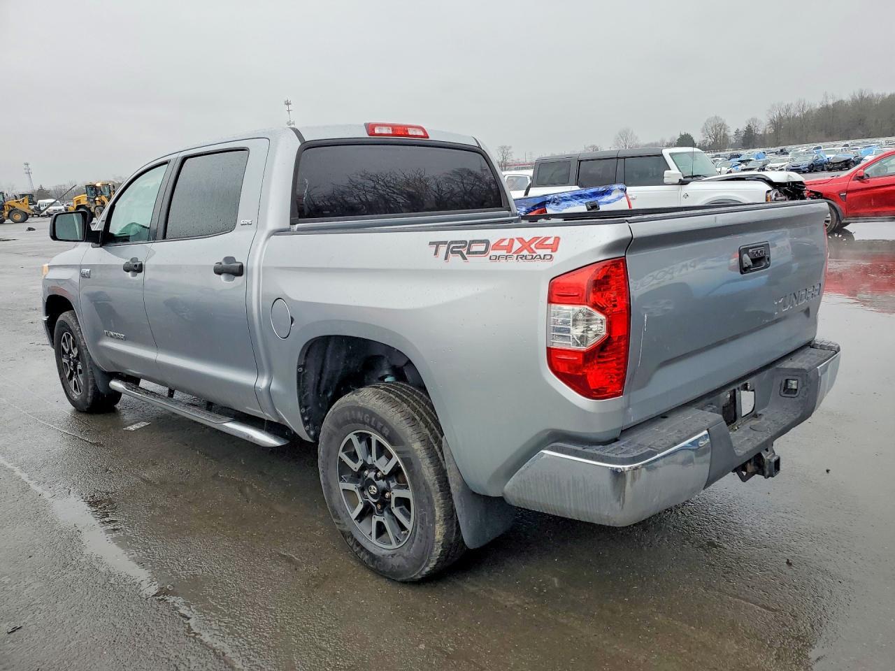 2014 TOYOTA TUNDRA
