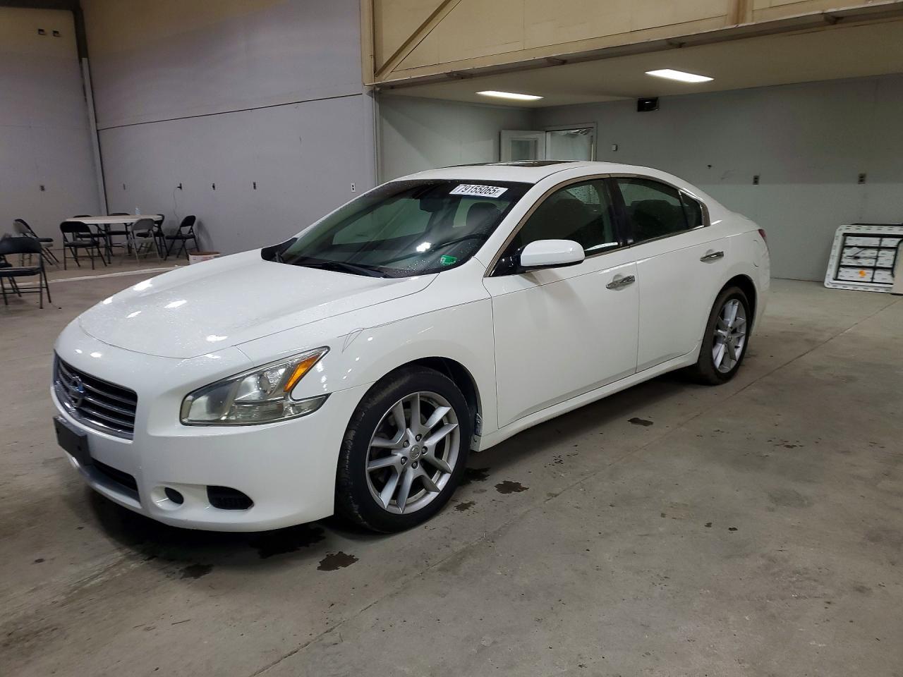 2009 NISSAN Maxima