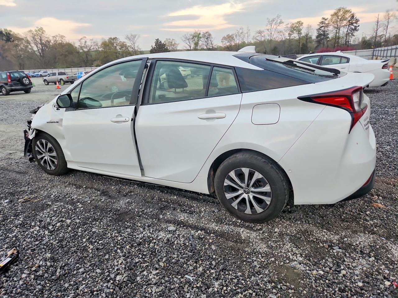 2021 TOYOTA PRIUS