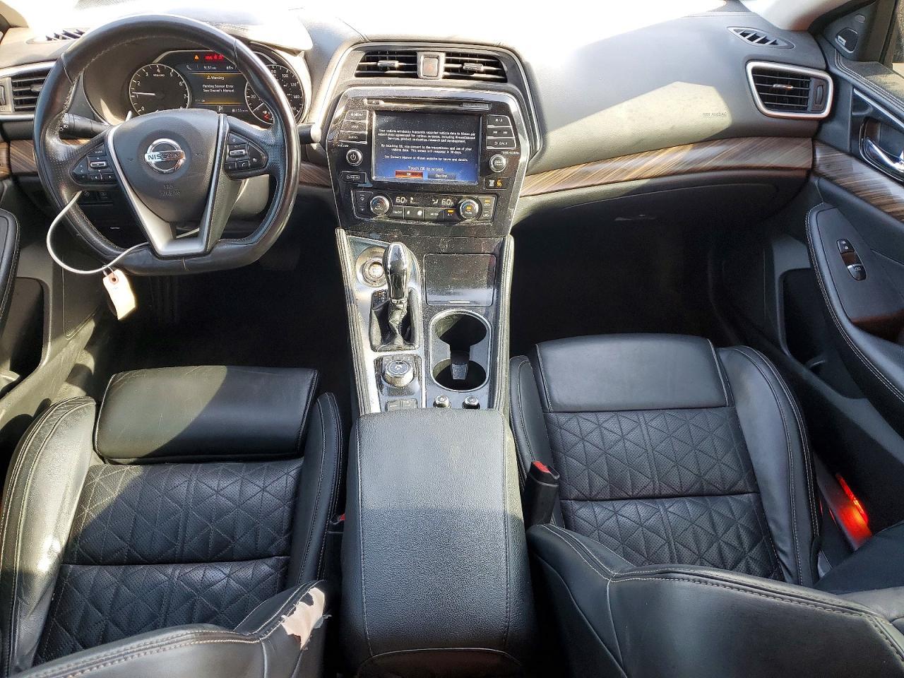 2017 NISSAN Maxima