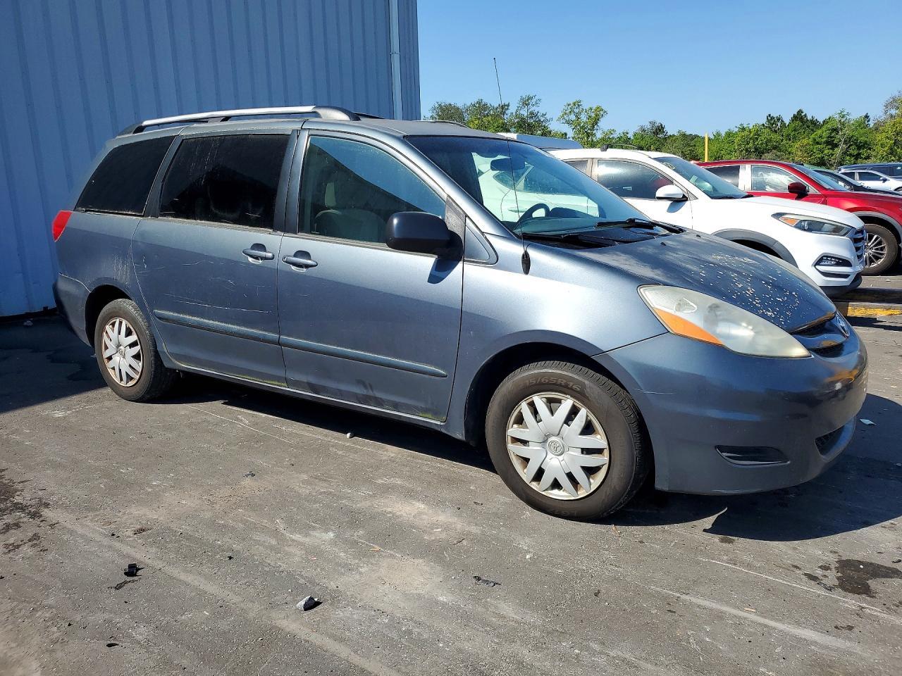 2008 TOYOTA SIENNA