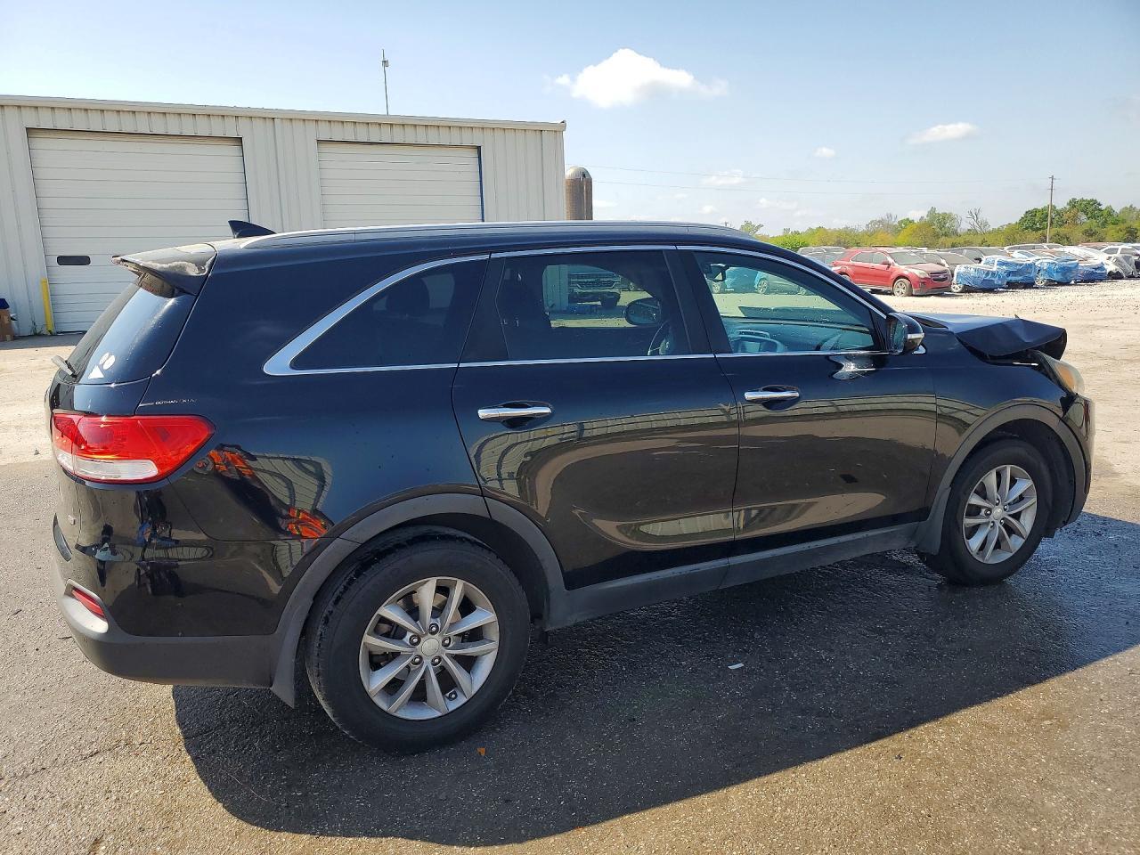 2017 KIA SORENTO