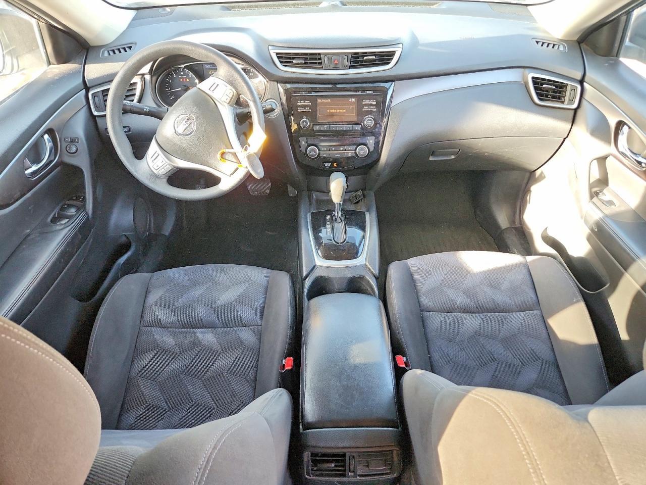 2015 NISSAN ROGUE