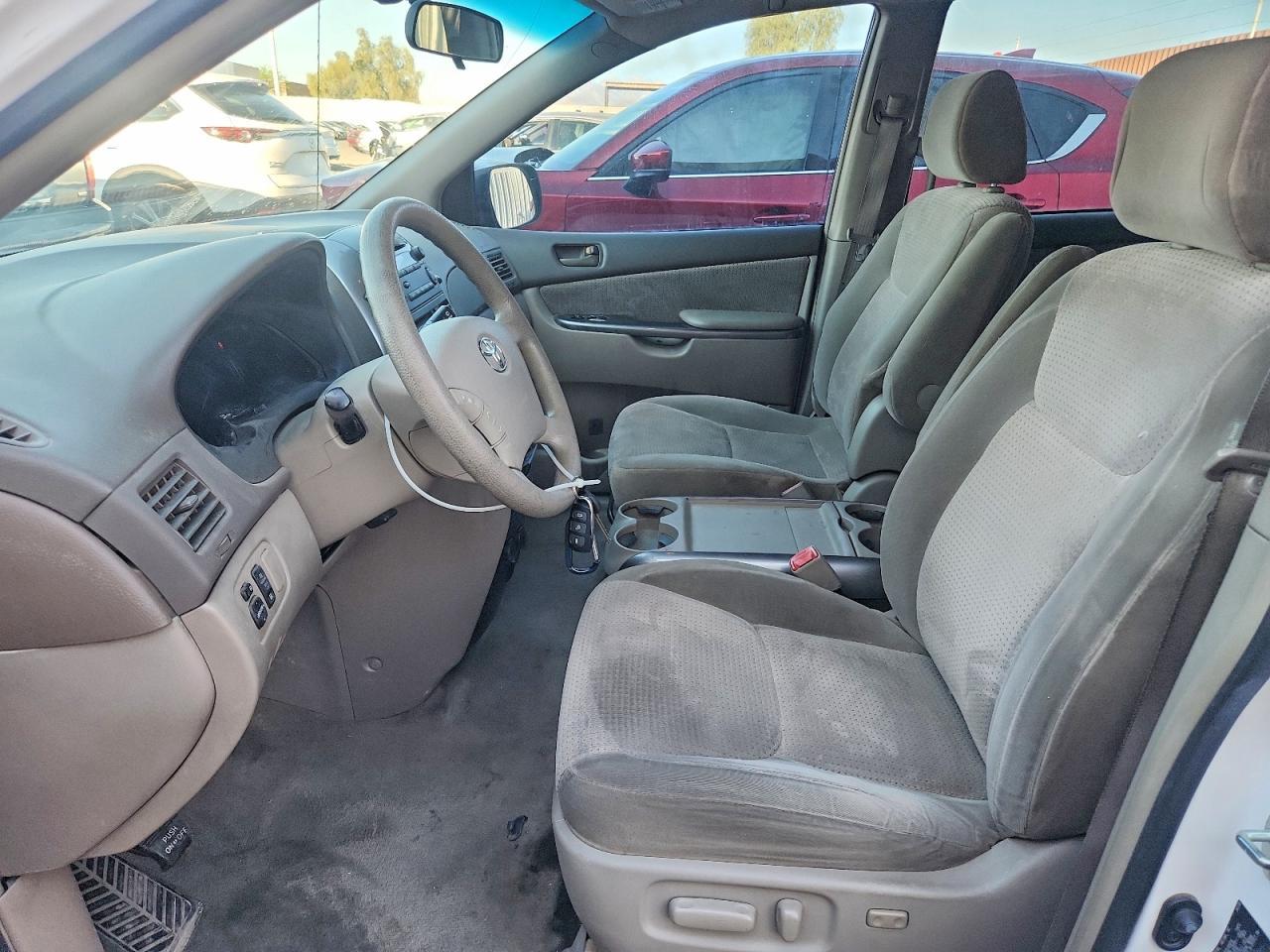2008 TOYOTA SIENNA