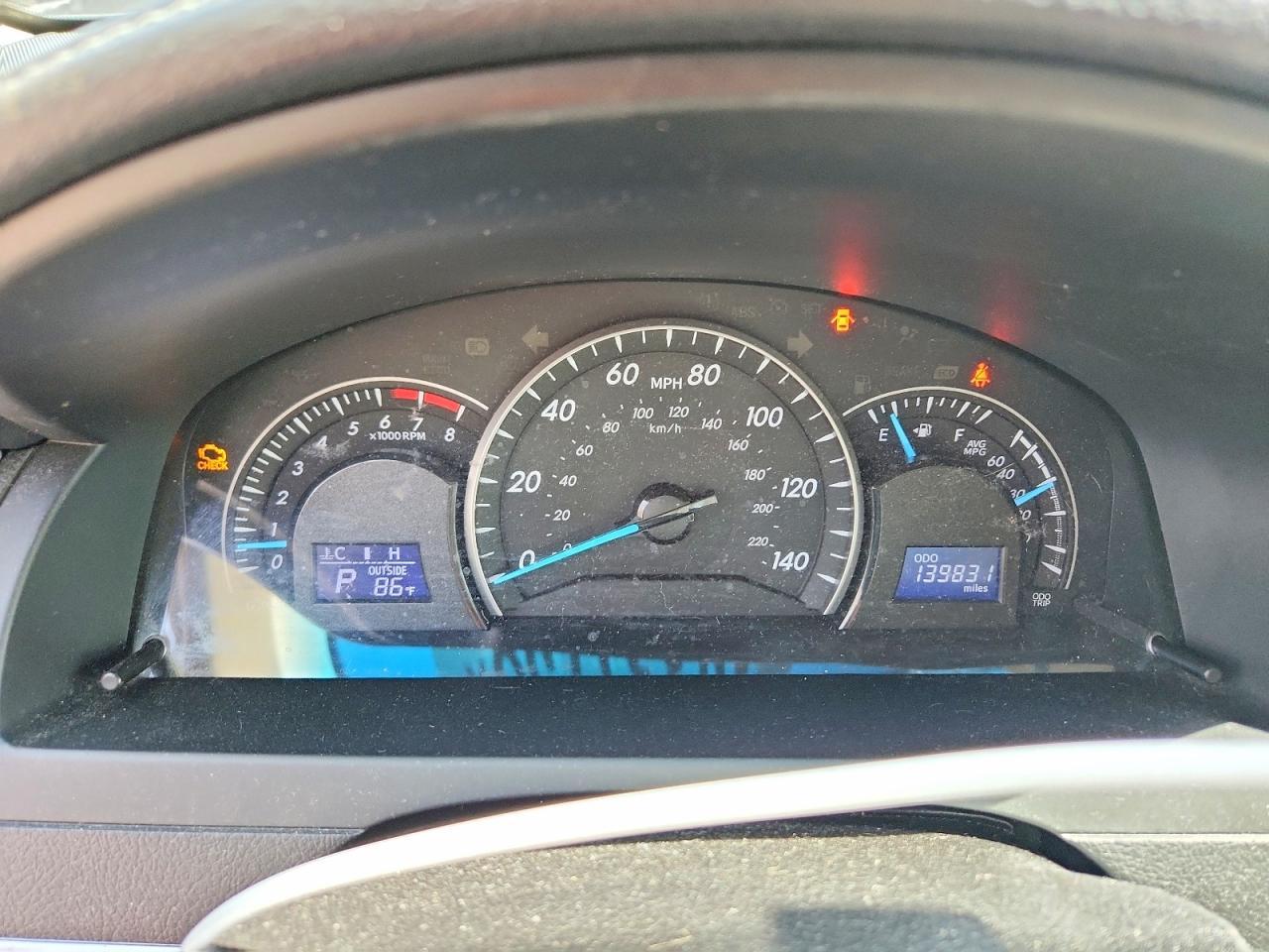 2014 TOYOTA CAMRY