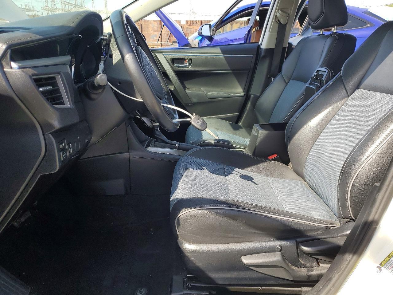2015 TOYOTA COROLLA