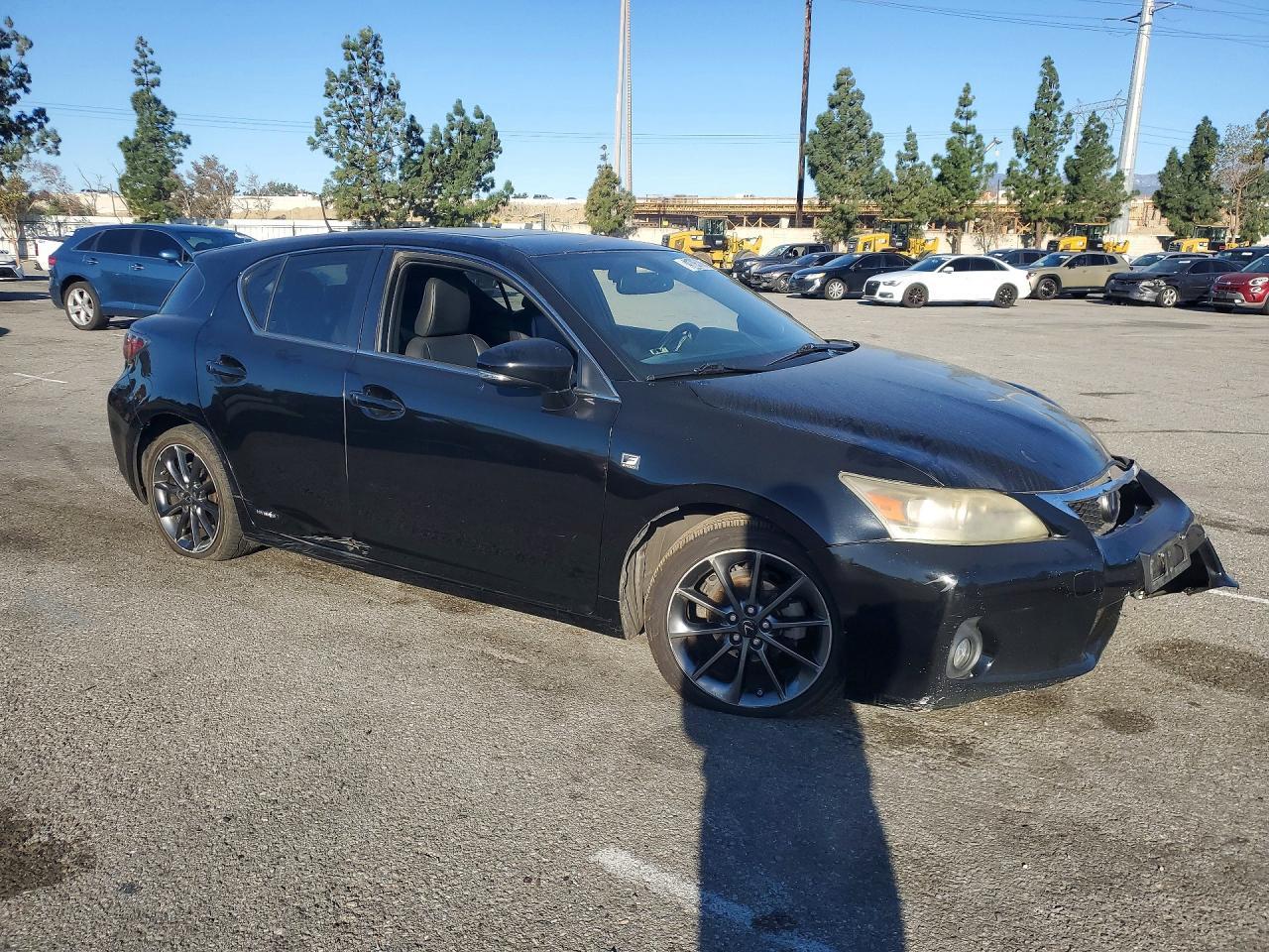2013 LEXUS CT 200H