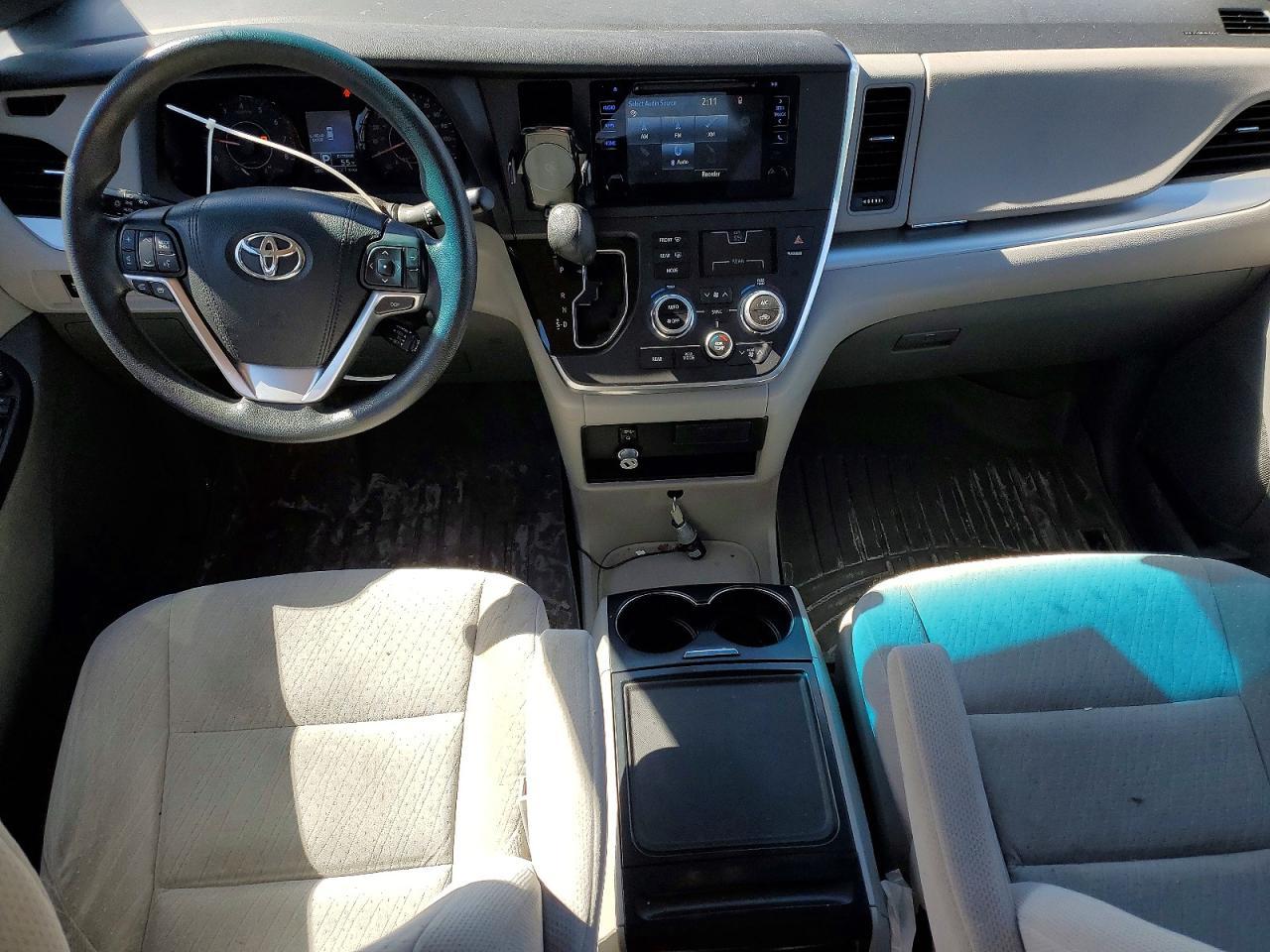 2015 TOYOTA SIENNA