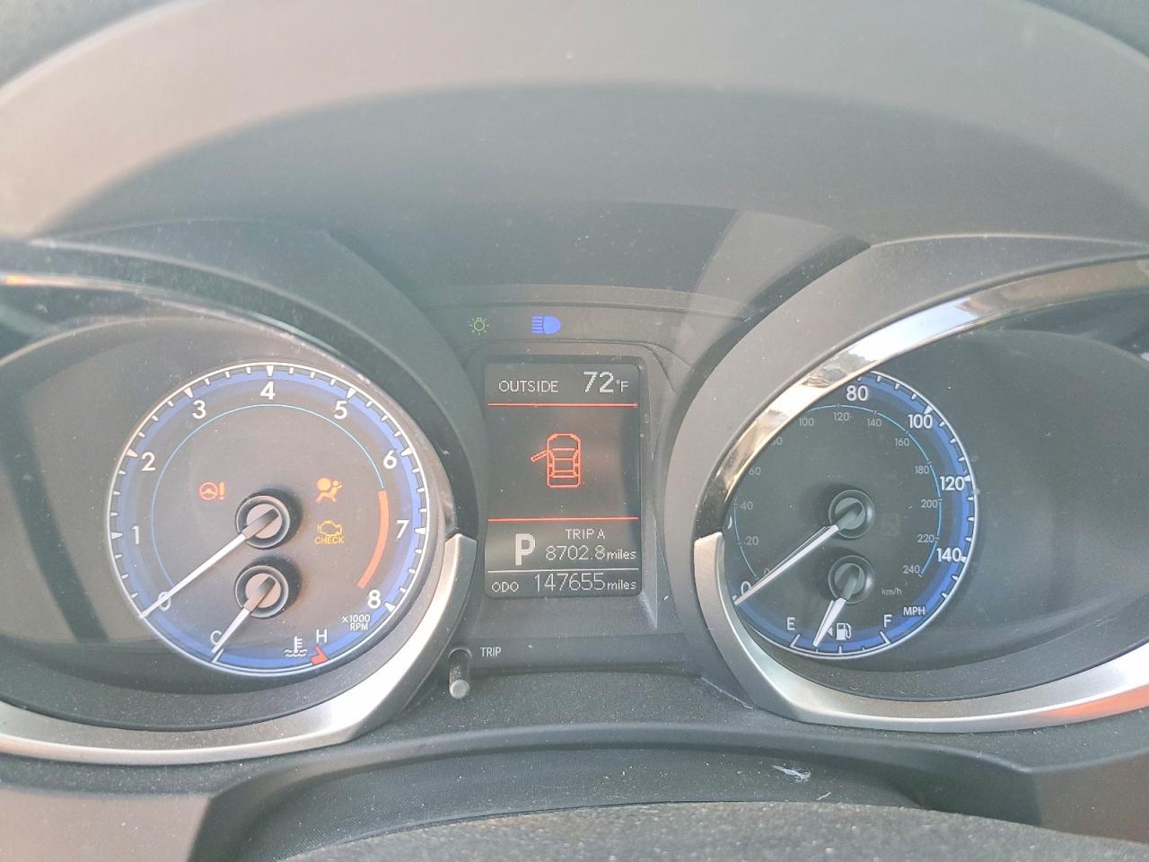 2016 TOYOTA COROLLA
