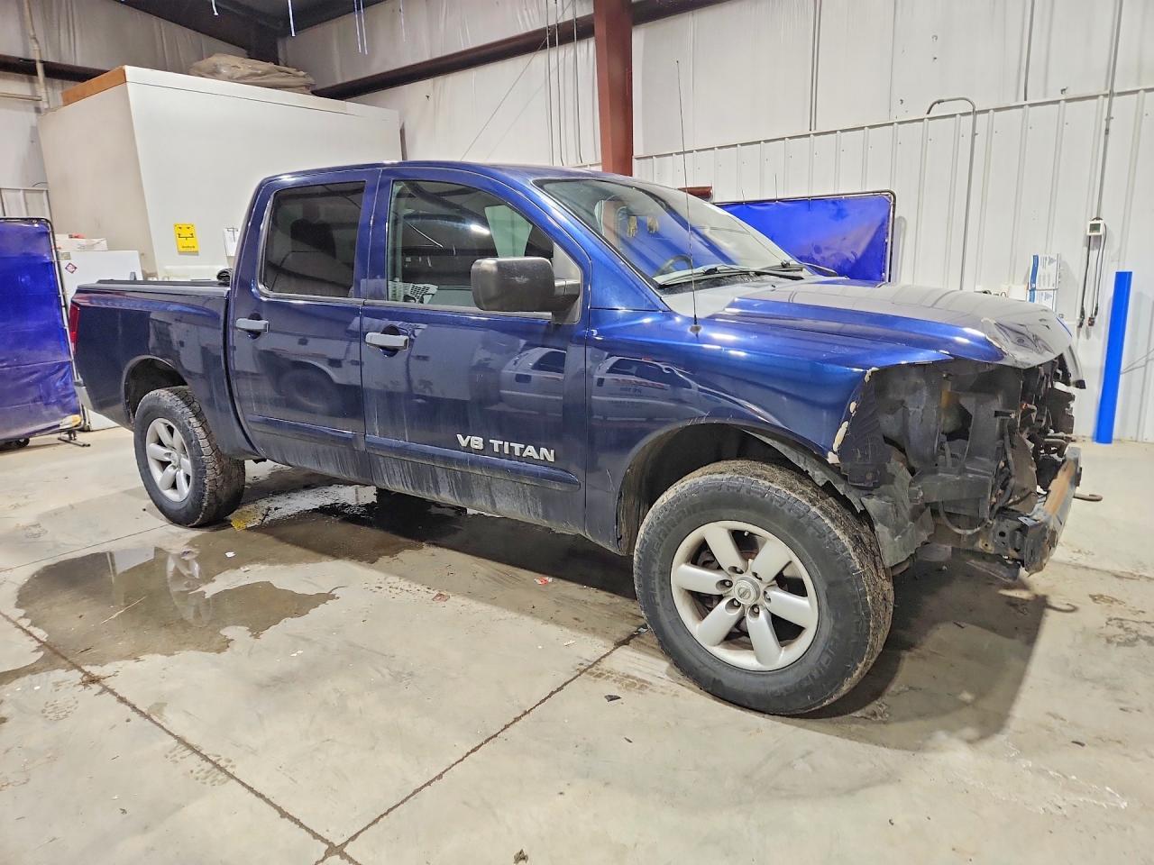 2012 NISSAN Titan
