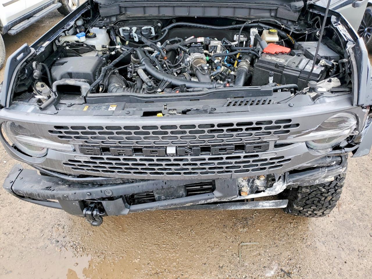 2023 FORD Bronco