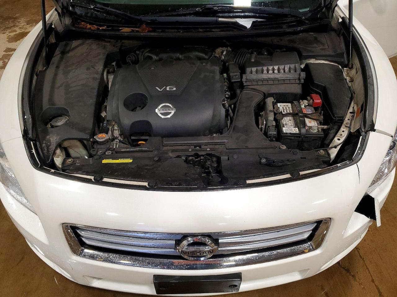 2014 NISSAN Maxima