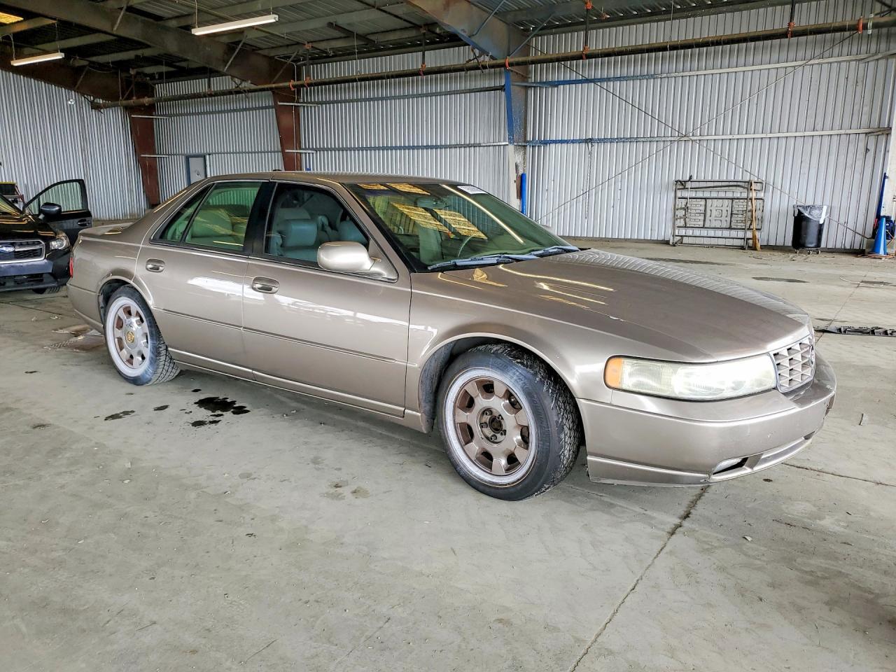 2004 CADILLAC Seville