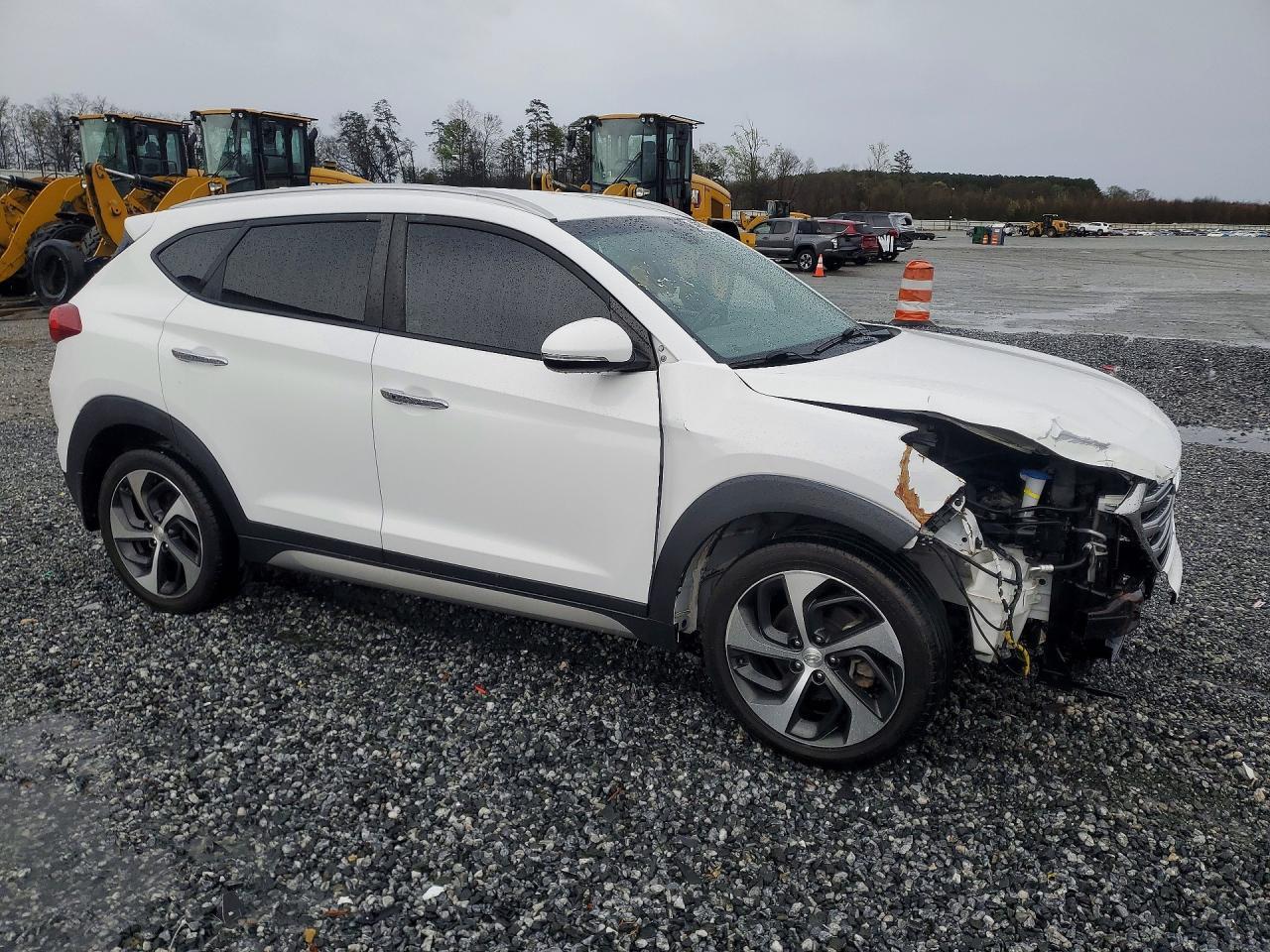 2017 HYUNDAI TUCSON