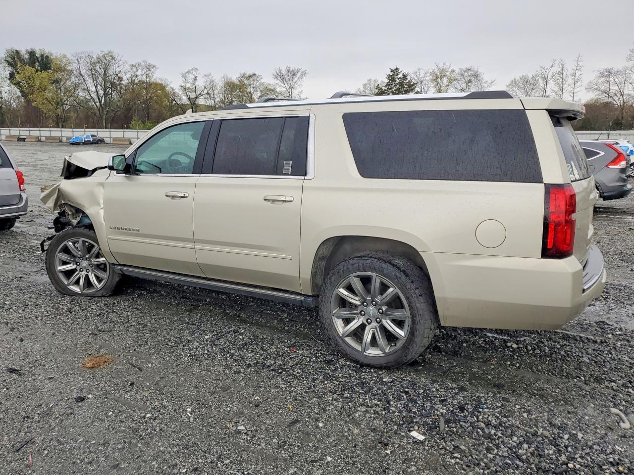 2017 CHEVROLET Suburban