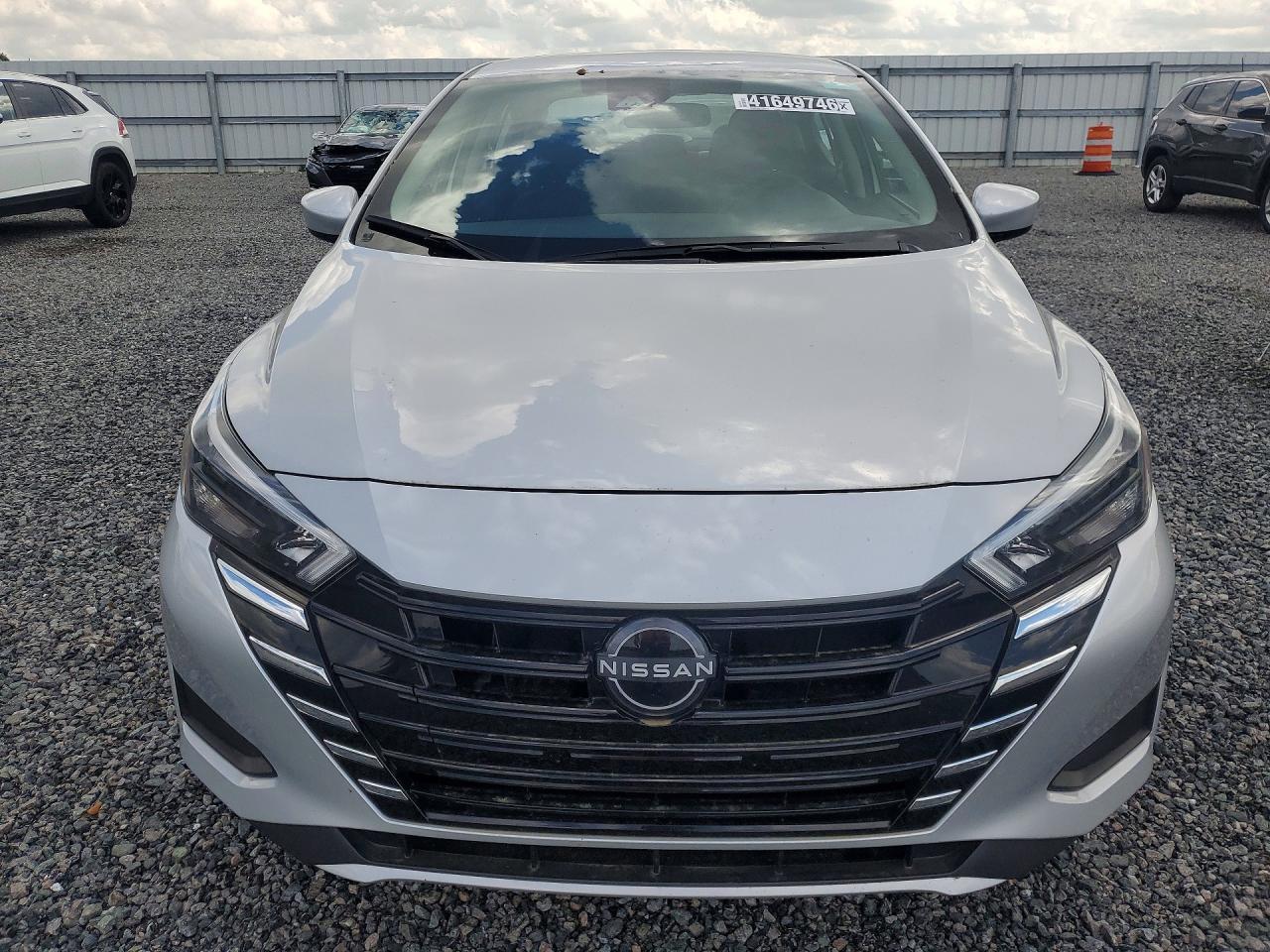 2025 NISSAN VERSA