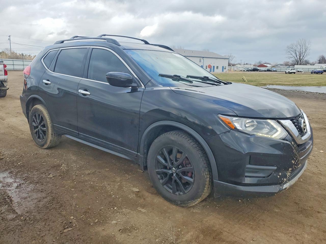 2017 NISSAN ROGUE