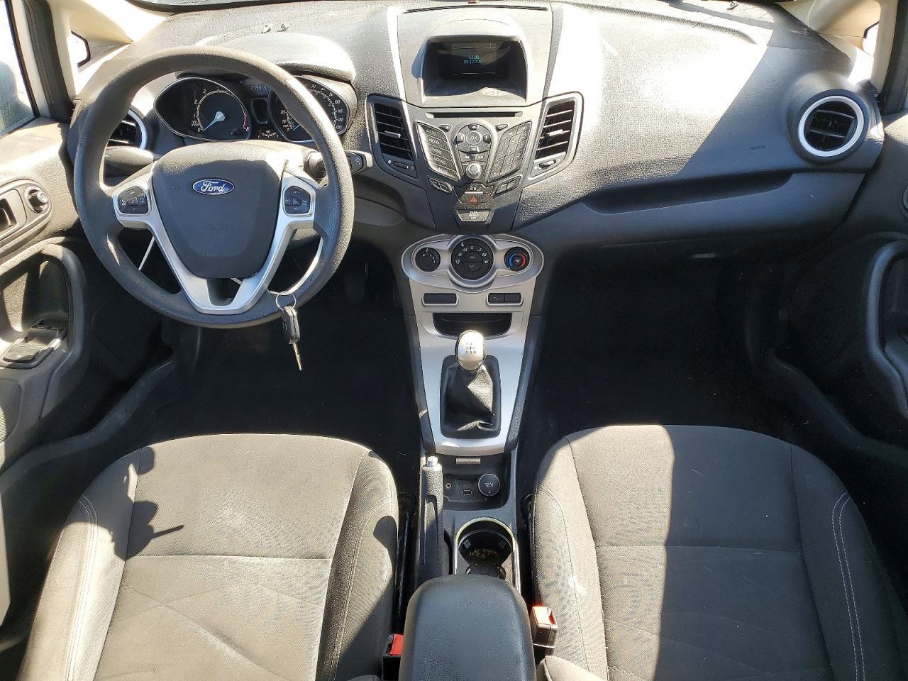 2017 FORD Fiesta