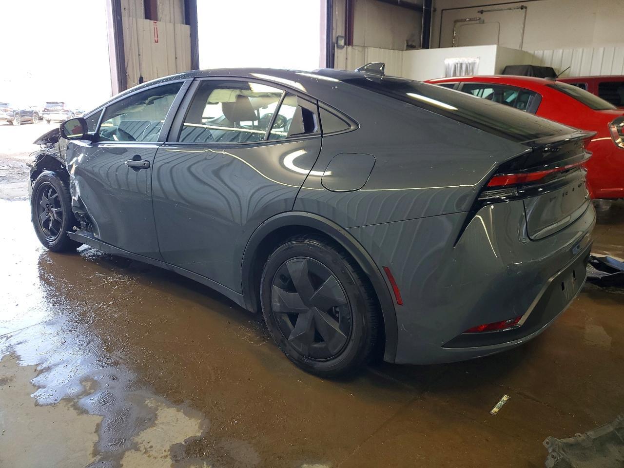2025 TOYOTA PRIUS