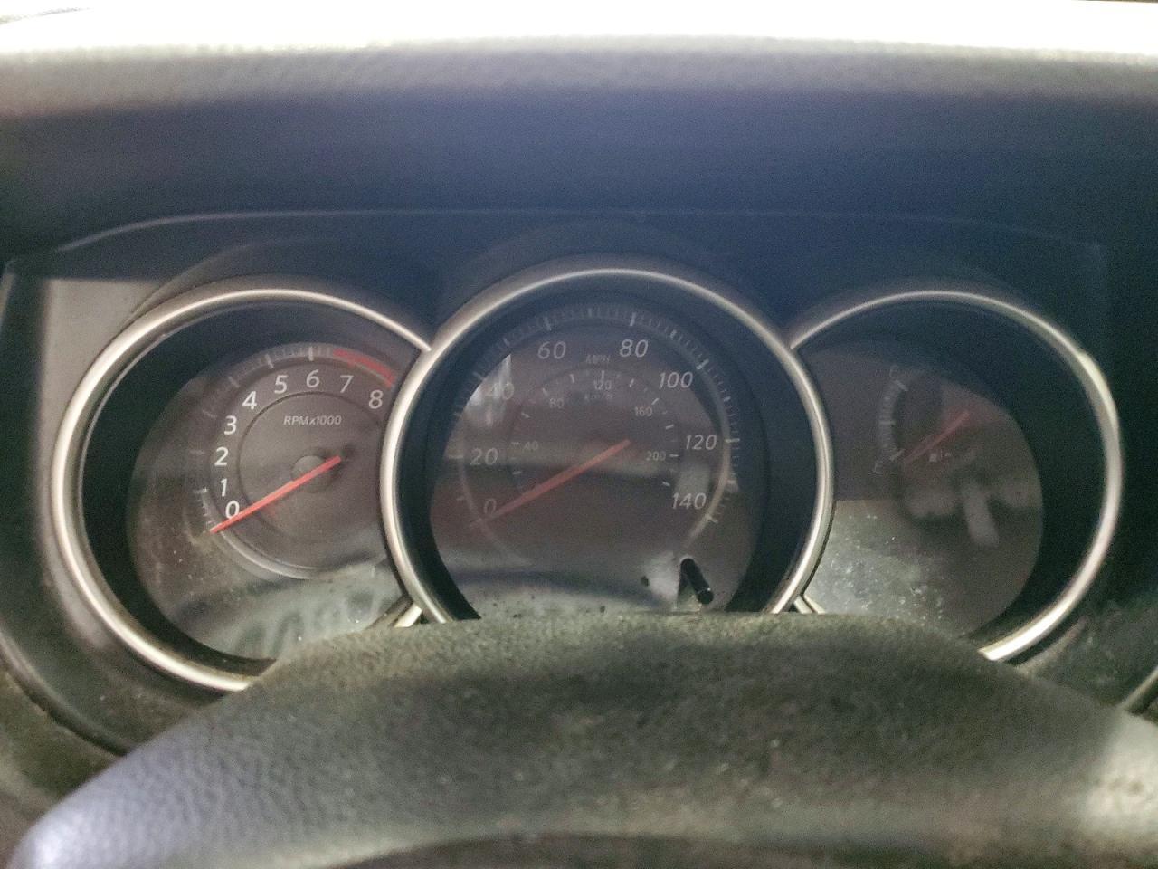2011 NISSAN VERSA