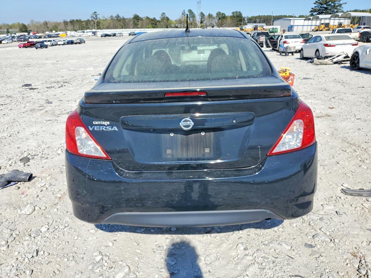 2018 NISSAN VERSA