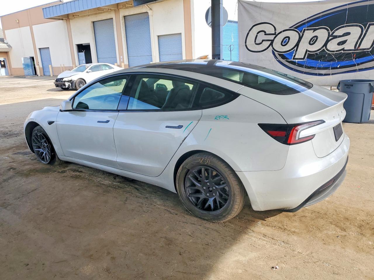 2026 TESLA MODEL 3