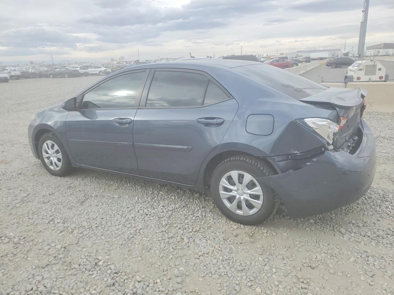 2015 TOYOTA COROLLA