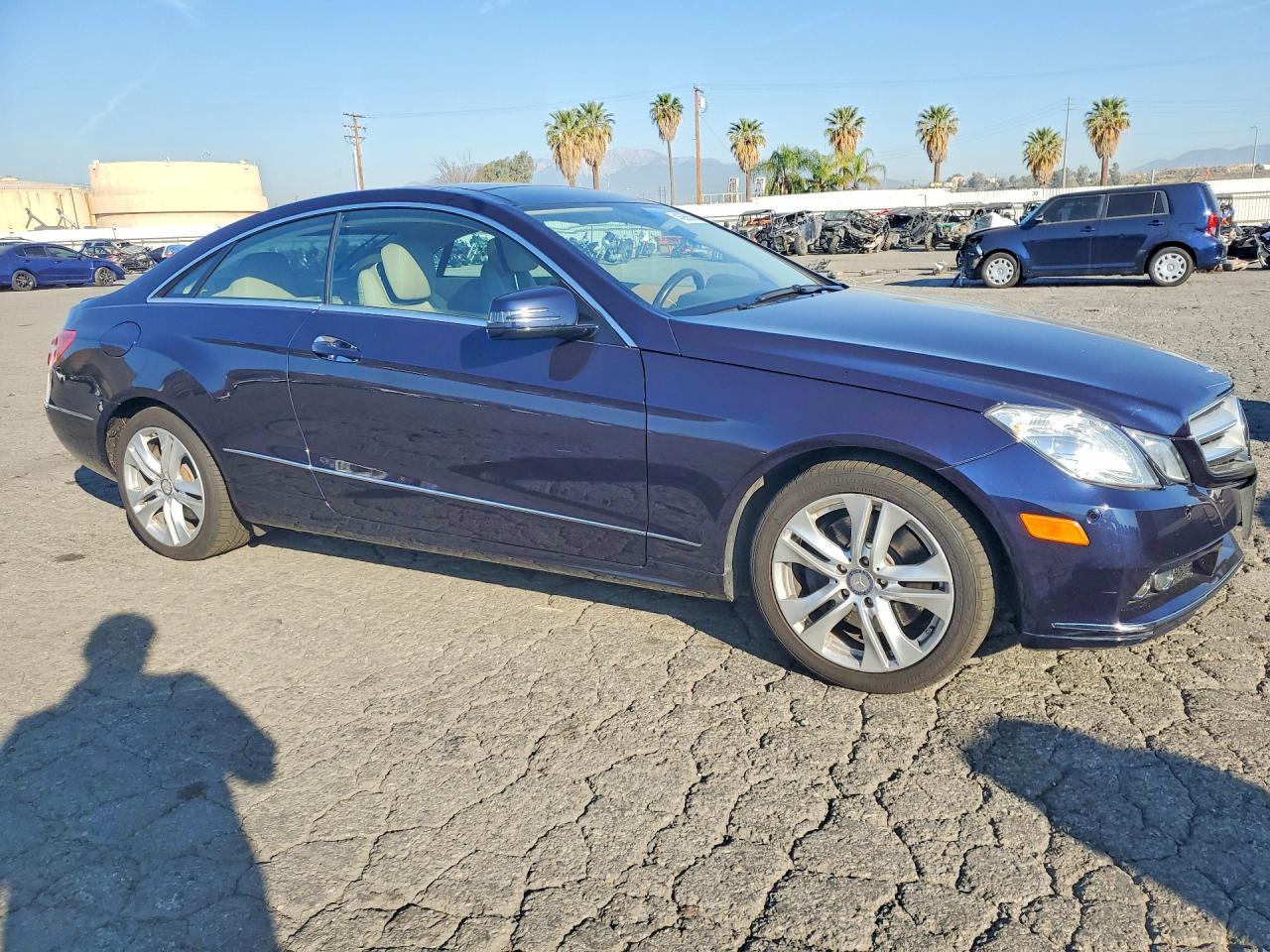 2011 MERCEDES-BENZ E-Class