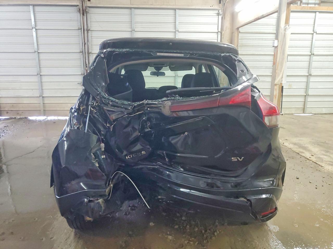 2021 NISSAN KICKS