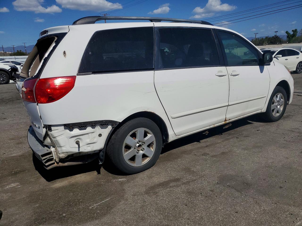2008 TOYOTA SIENNA