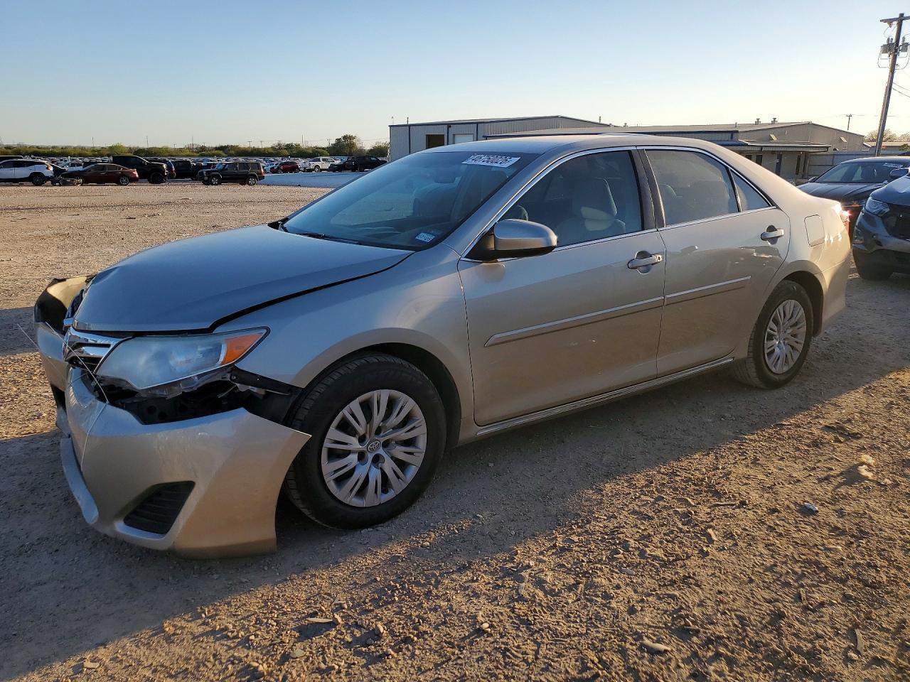 2013 TOYOTA CAMRY