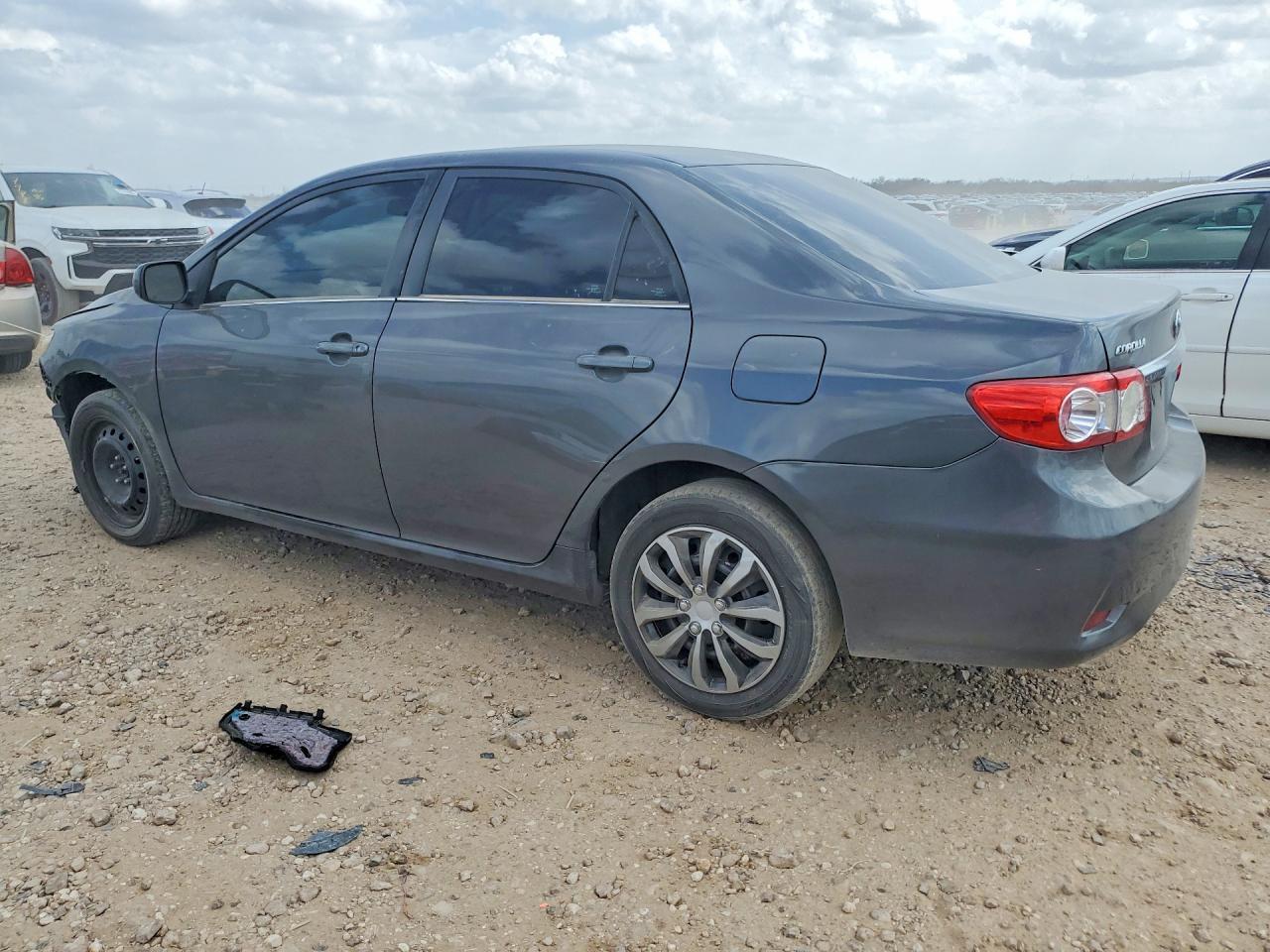 2013 TOYOTA COROLLA