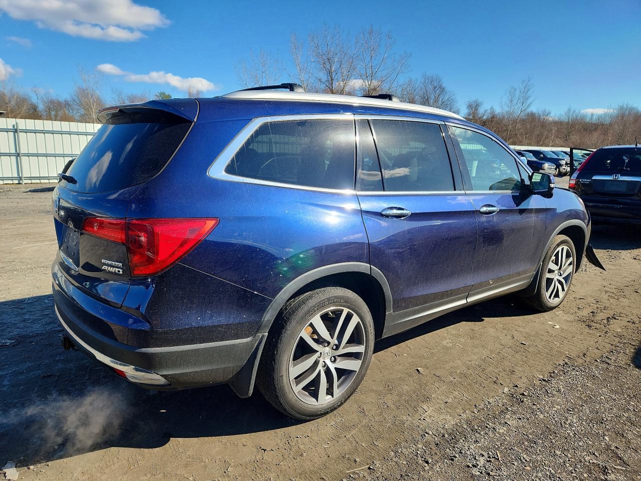 2017 HONDA PILOT