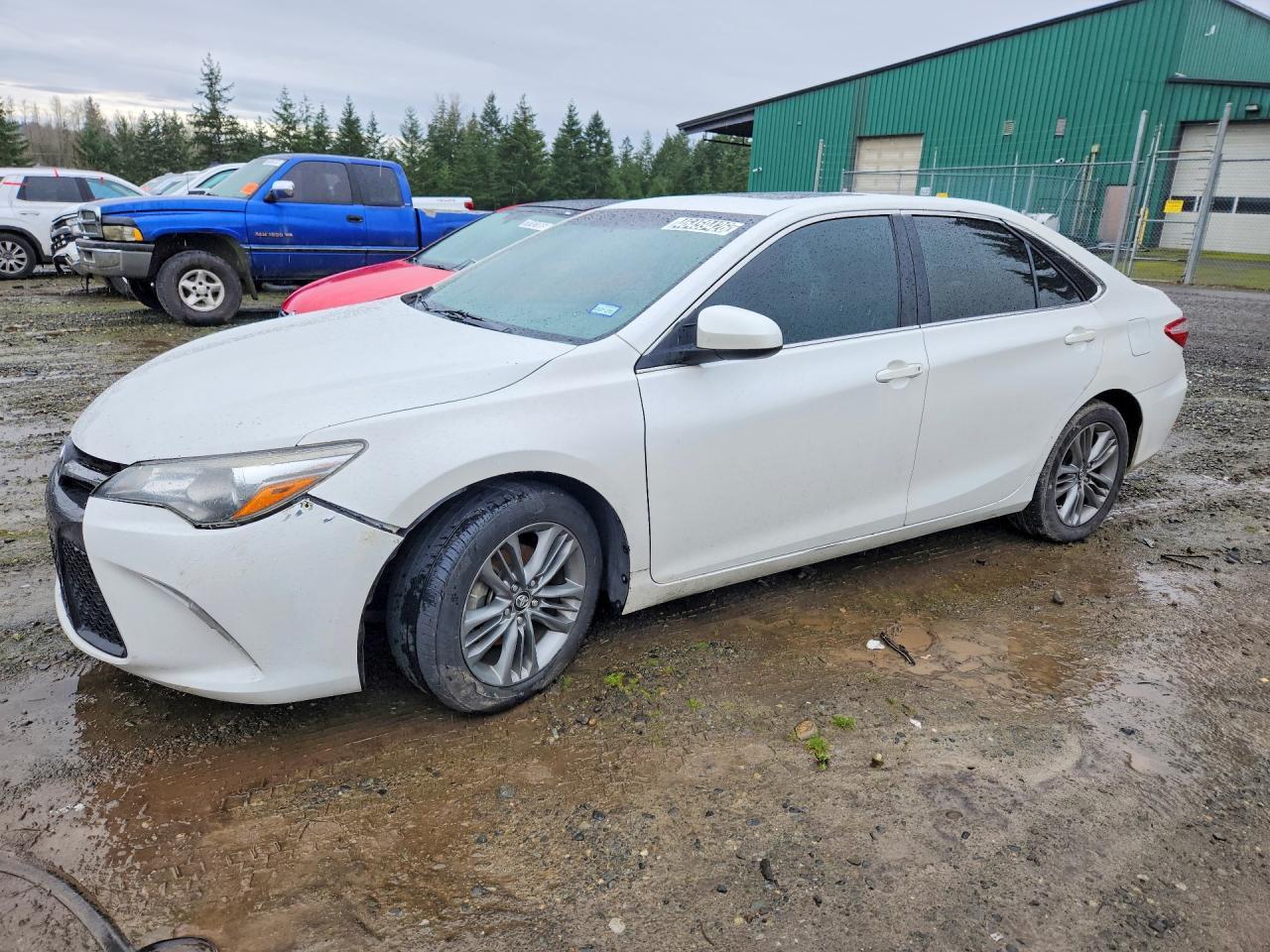 2016 TOYOTA CAMRY