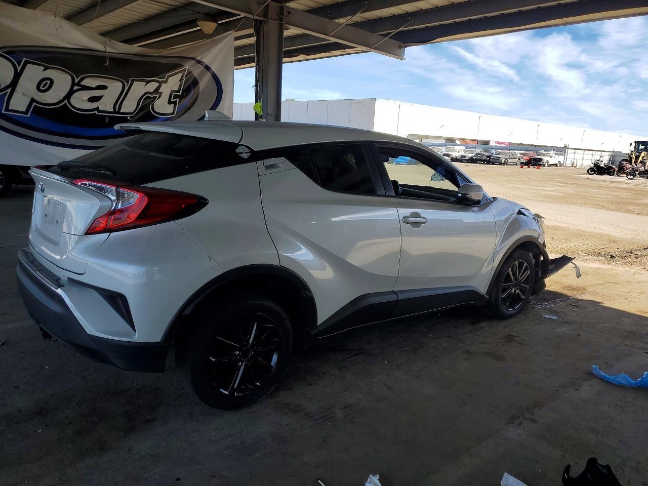 2019 TOYOTA C-HR