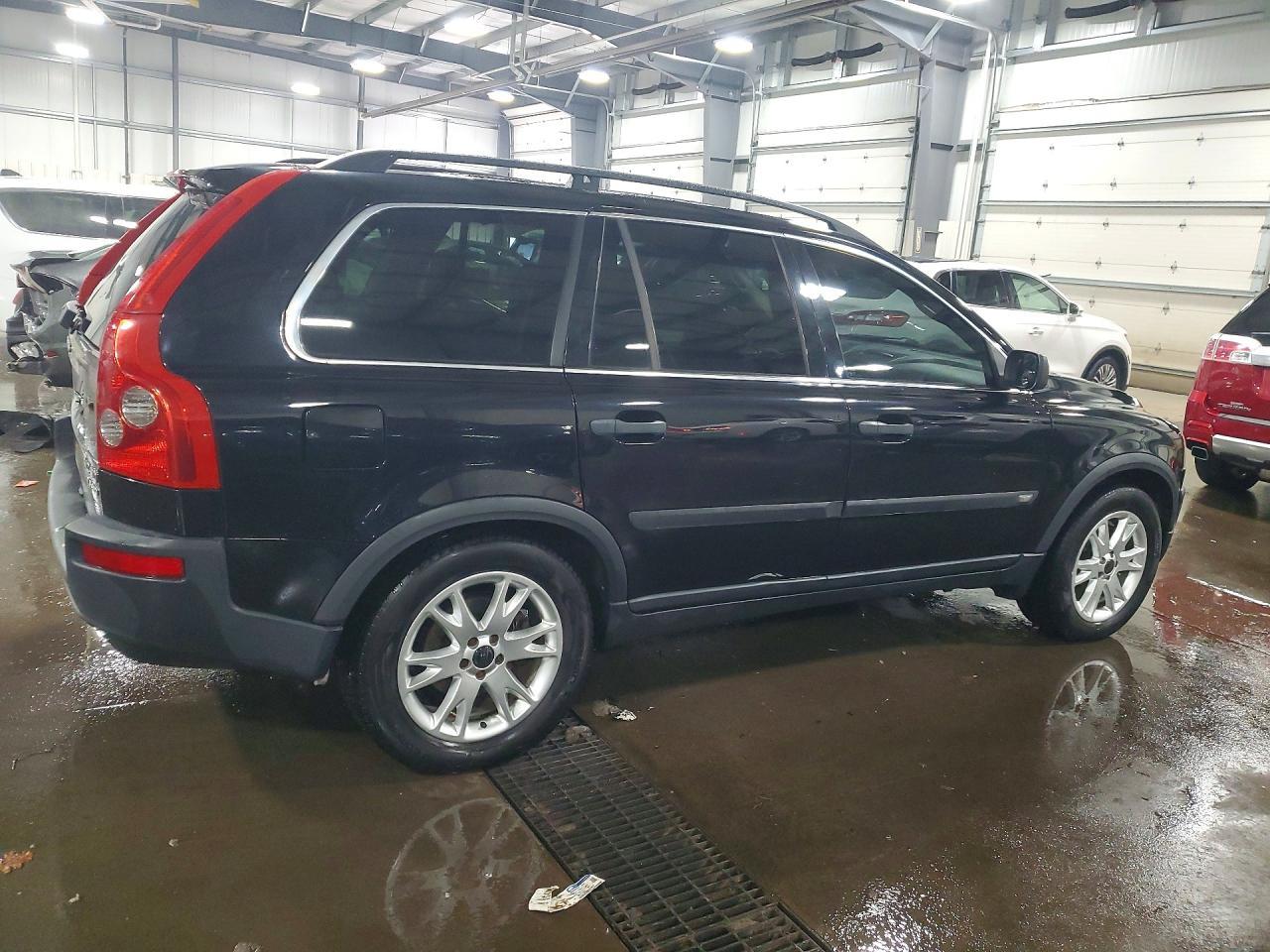 2004 VOLVO XC90