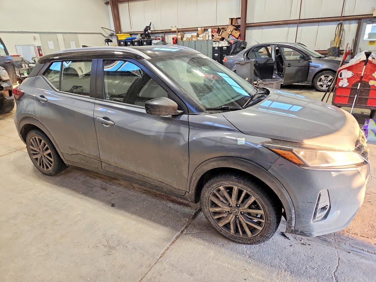 2021 NISSAN KICKS