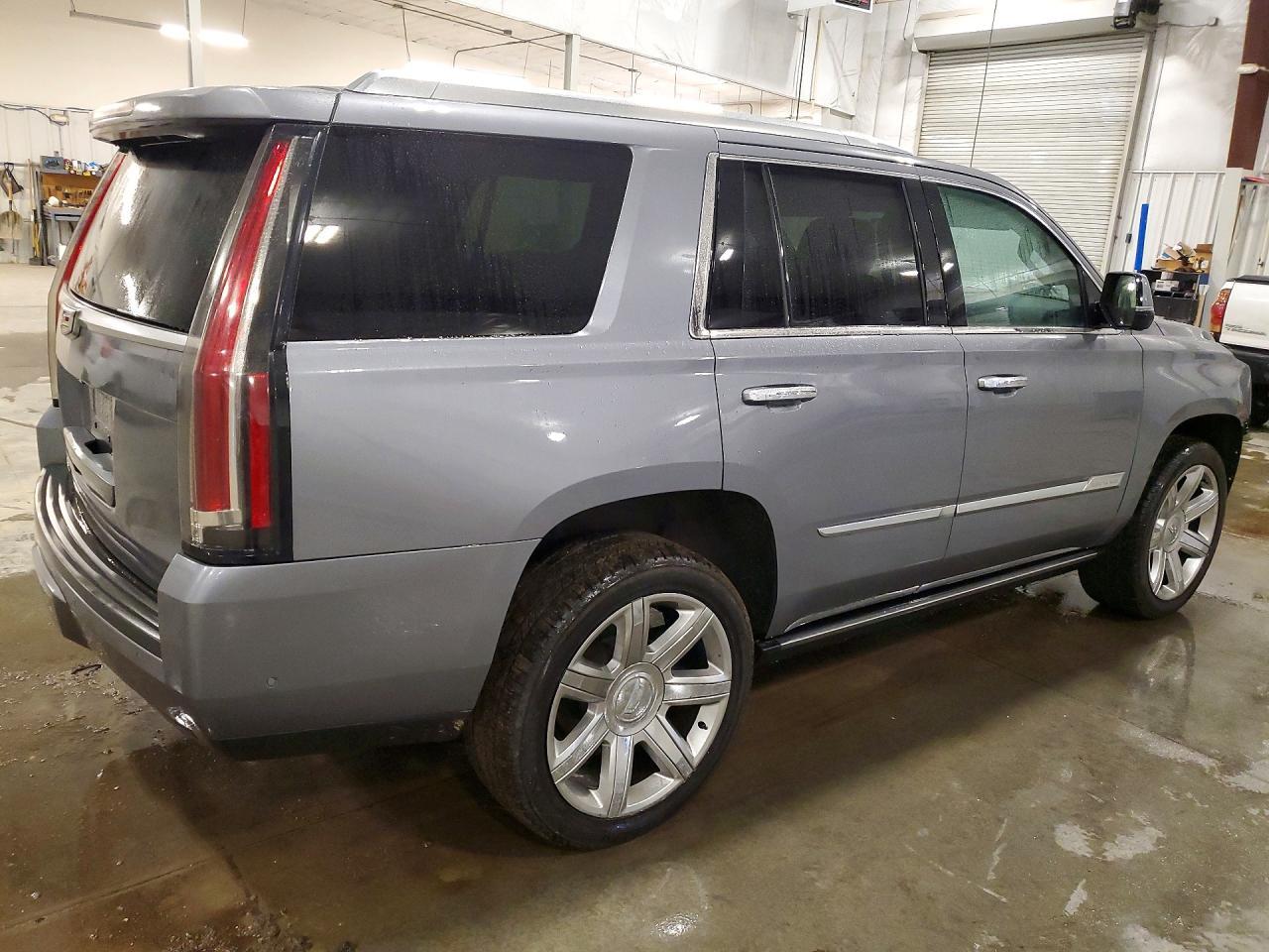 2018 CADILLAC ESCALADE