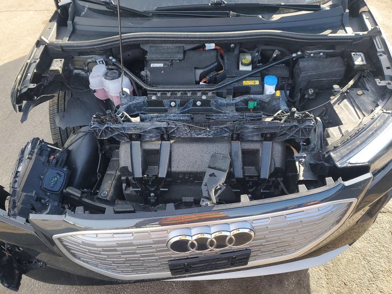 2022 AUDI Q4 e-tron