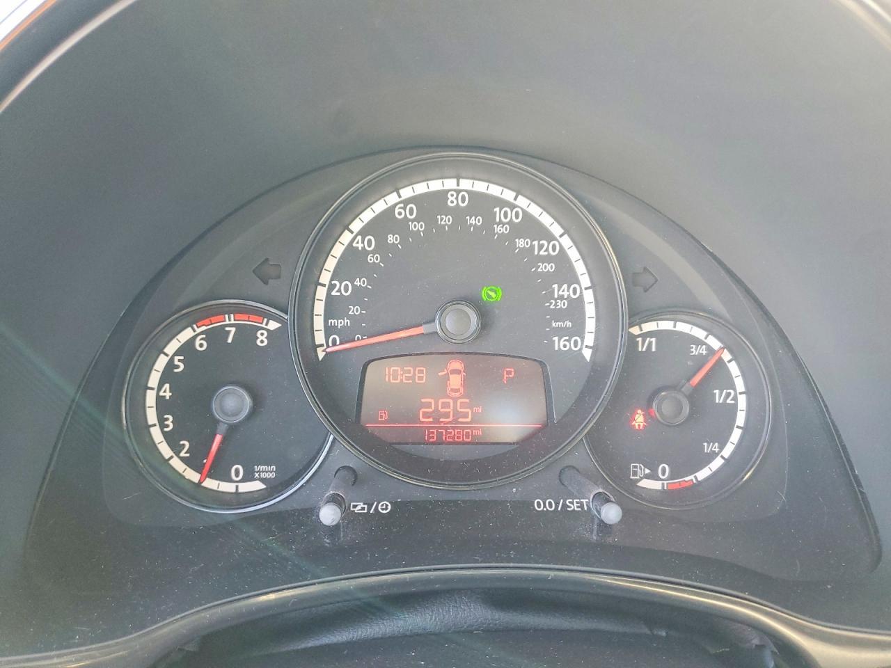 2013 VOLKSWAGEN Beetle