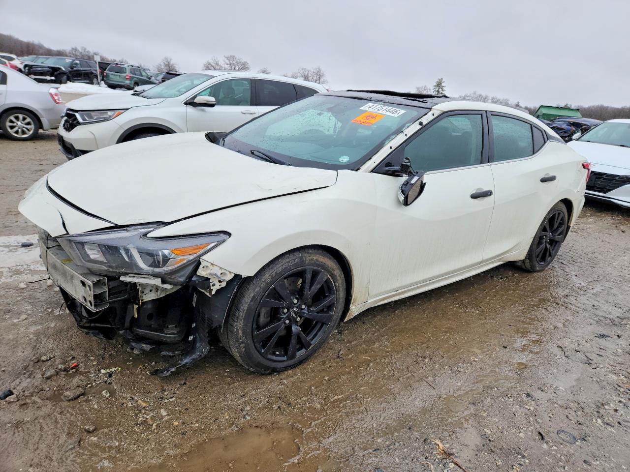 2017 NISSAN Maxima